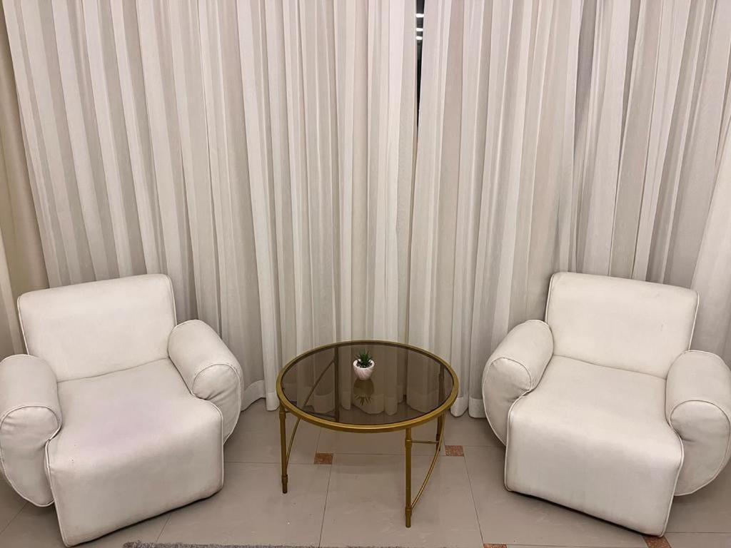 Madi Nile And Pyramids View 3br Cairo