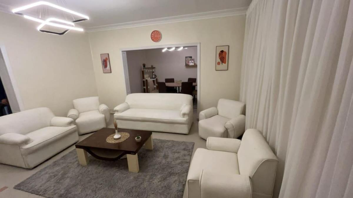 Madi Nile And Pyramids View 3br * Cairo